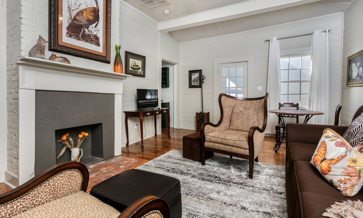 Natchez Cottage | Sweet Auntie's | 1/1 | Walk to Downtown