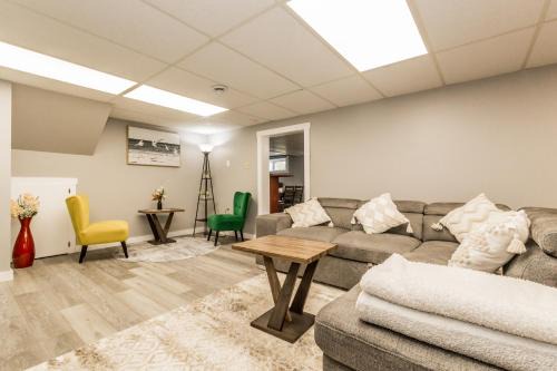 Kentville Apartment | Sweet Blossom Place