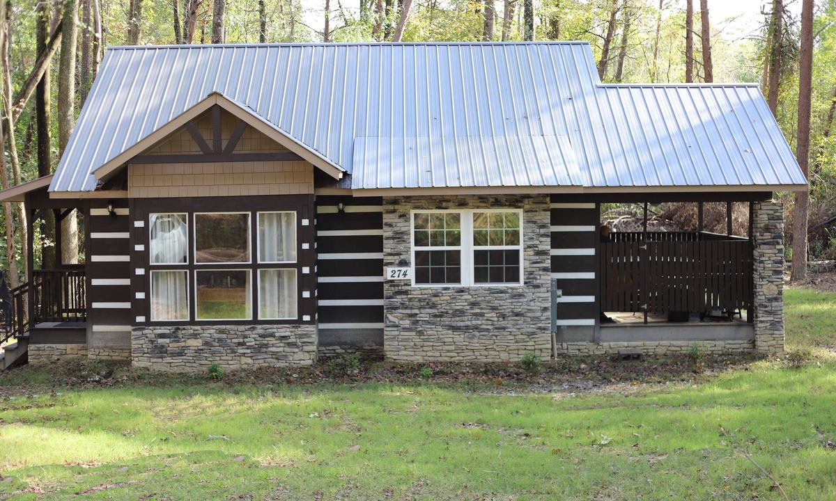 Mentone Cabin | "Sweet Dreams" - Near Mentone and Desoto State Park
