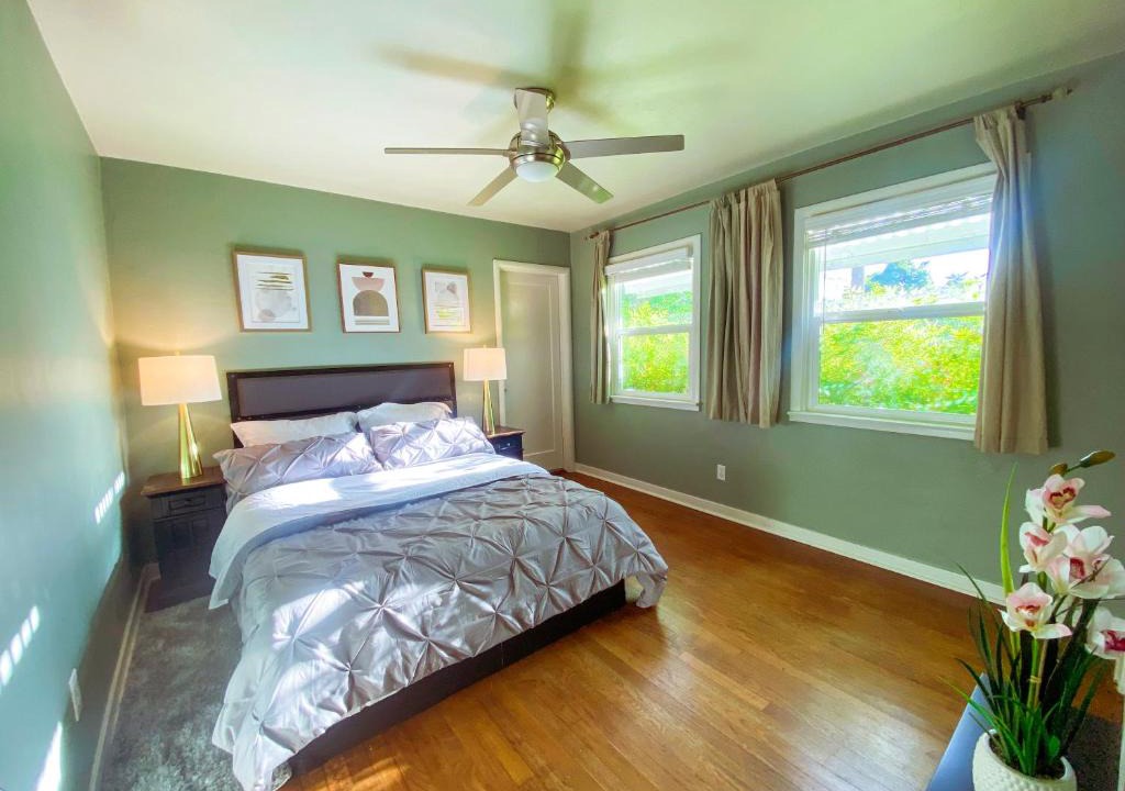 Arden-Arcade House | Sweet Home with 2 Queen Beds Only 2mins to Freeway