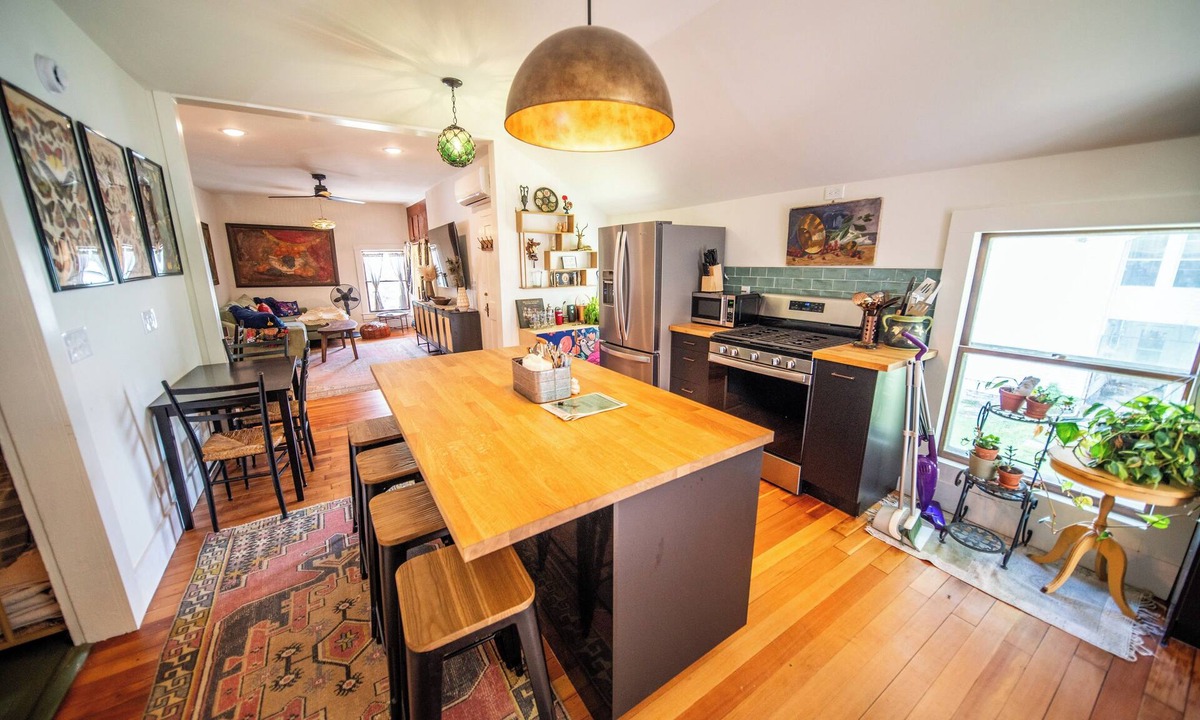 Lanesboro Apartment | Sweet Retreat~Eclectic 2-Bedroom Apartment in Lovely Lanesboro