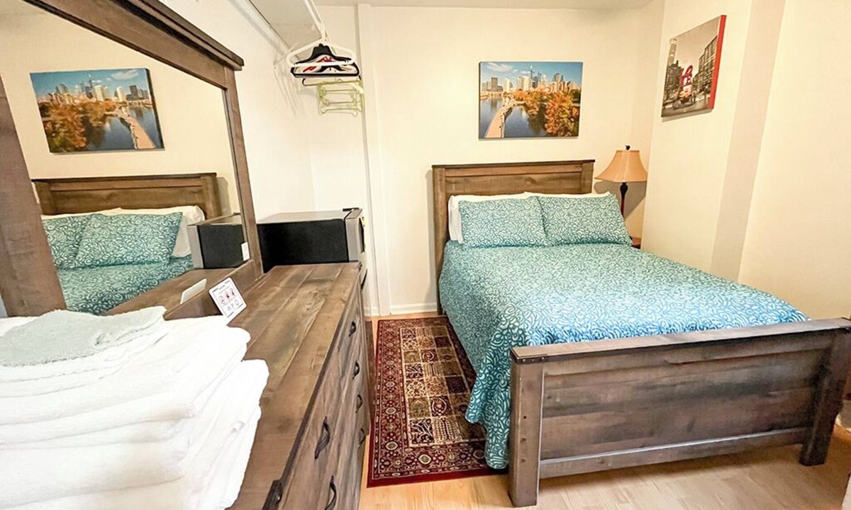 Center City West Apartment | Sweet Small Studio