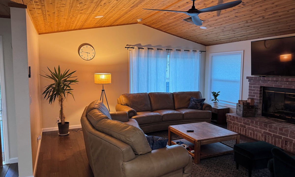 Weaverville Condo | Sweet-spot on the Golf Course