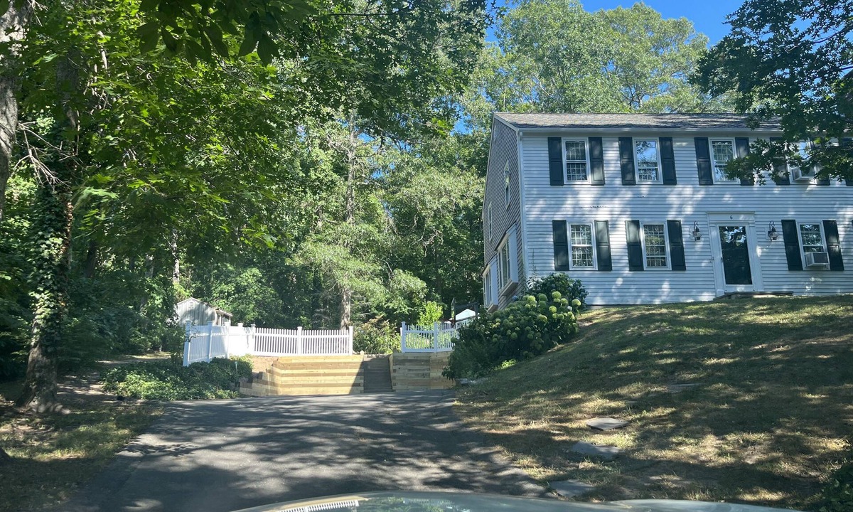 Sandwich House | Sweet summer cape cod get away Home with pool ❤️