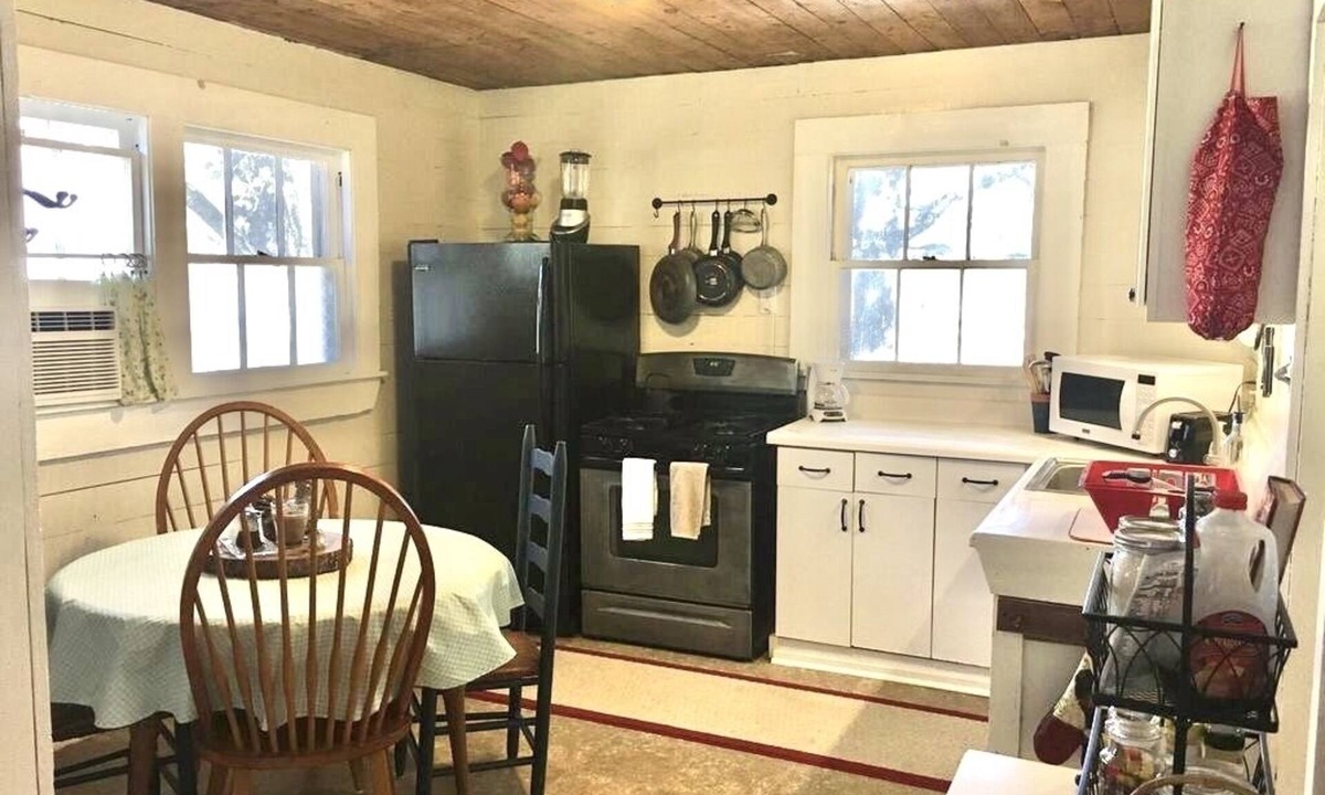 Bryan Other | SweetChick Farmhouse, slight country feel with close city convenience.