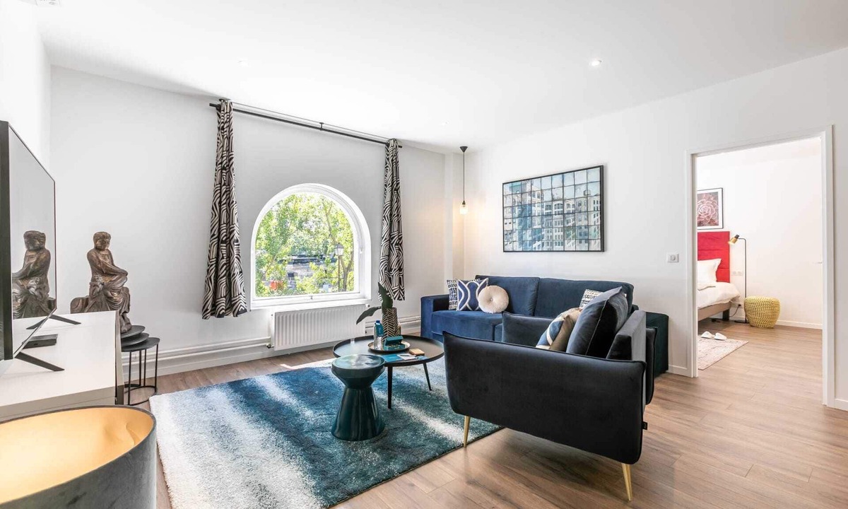 Paris City Center Apartment | Sweett | Notre Dame I