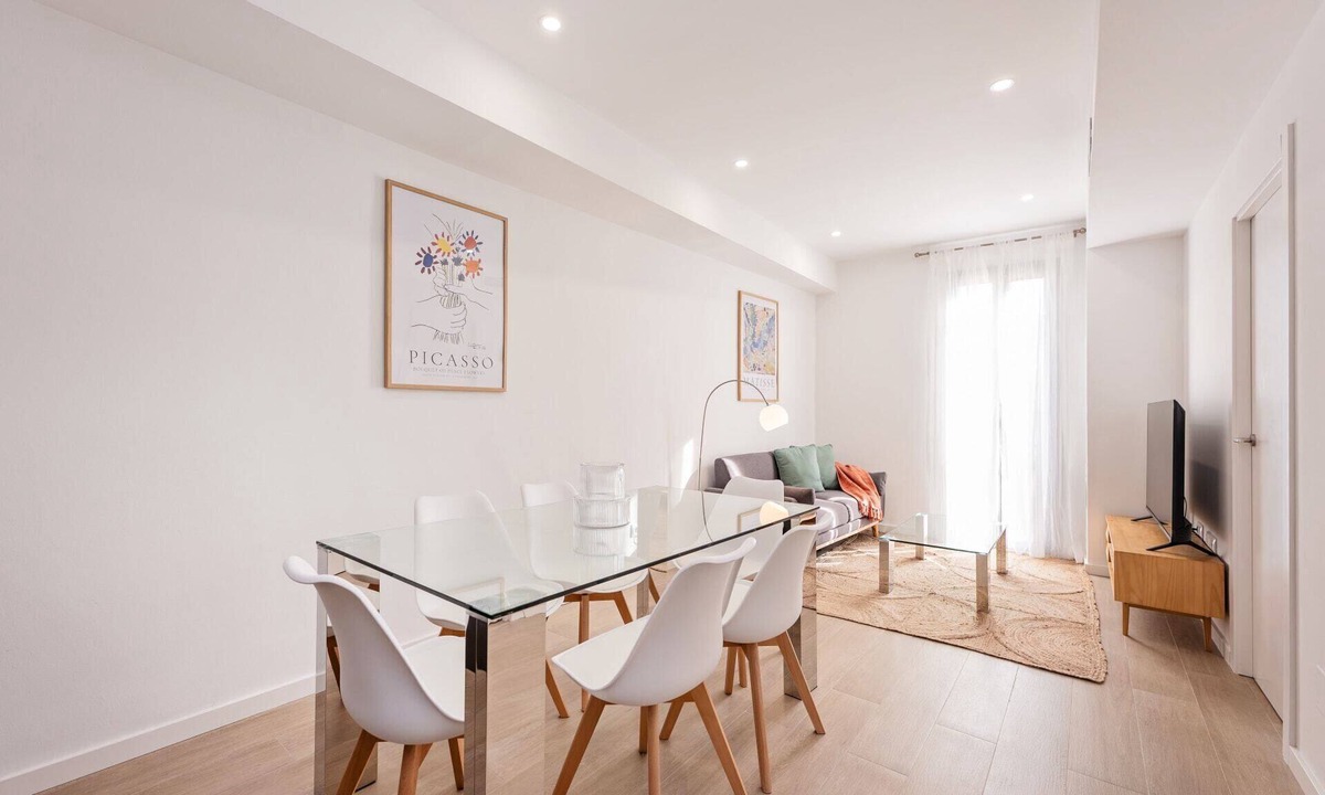 La Ribera Apartment | Sweett | Symphonic Central 501