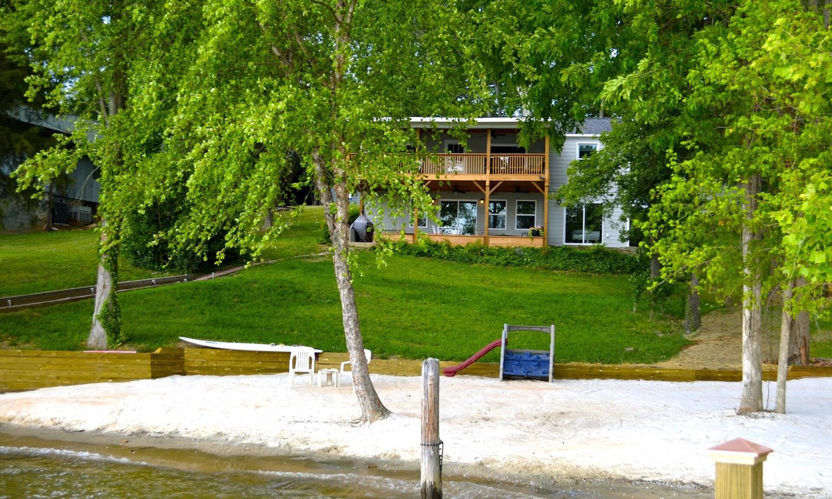 Steele Creek Cottage | Sweetwater