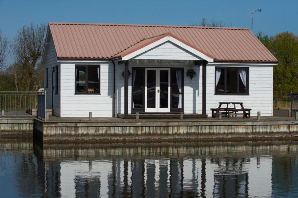 Potter Heigham House | Swift Cottage, Norfolk Broads