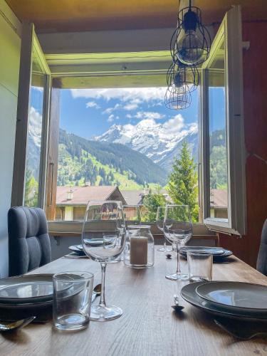 Blausee Apartment | Swiss Alps Lodge