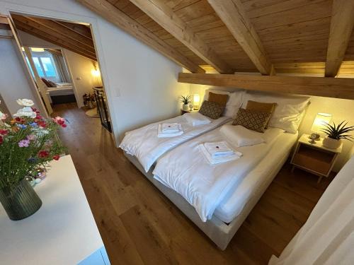 Flums Apartment | Swiss Horizon - Penthouse mit Aussicht & Liftnähe auf 2 Etagen