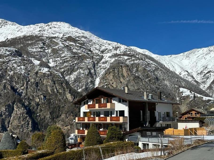 St. Niklaus Apartment | Swiss Paradise 7 Gaste und Nadelhorn 6 Gaste, Sauna