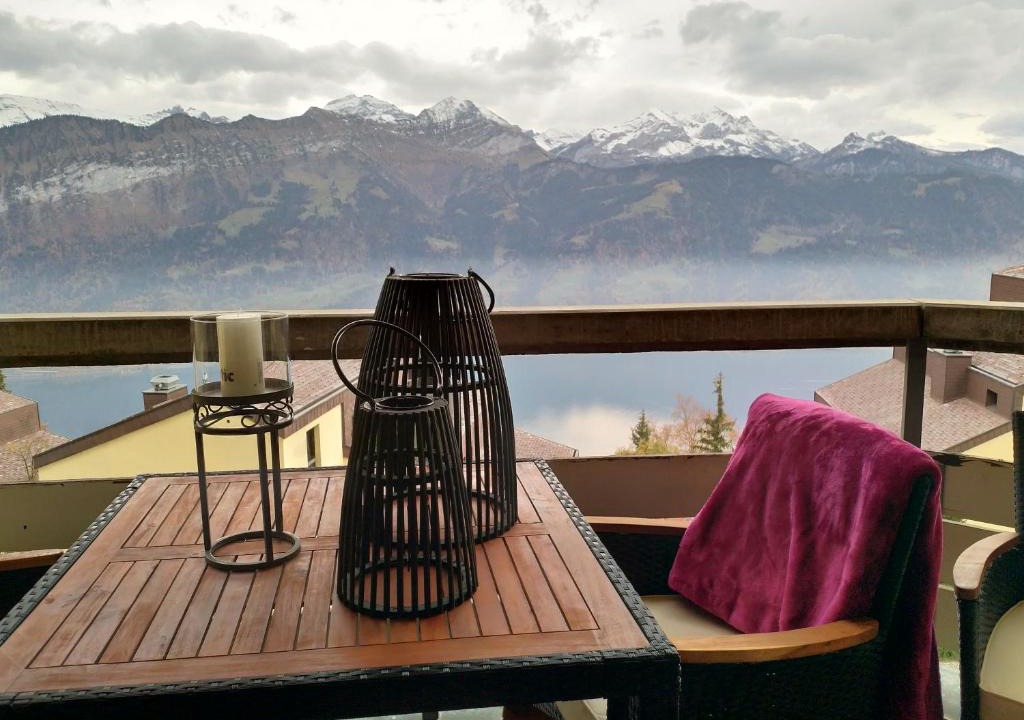 Beatenberg Apartment | Swiss Seeblick Apartment mit Hotelanbindung