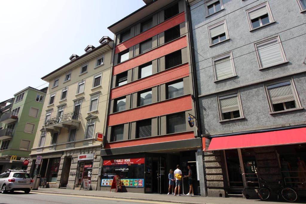 Gewerbeschule Apartment | Swiss Star Longstreet - Self Check-In
