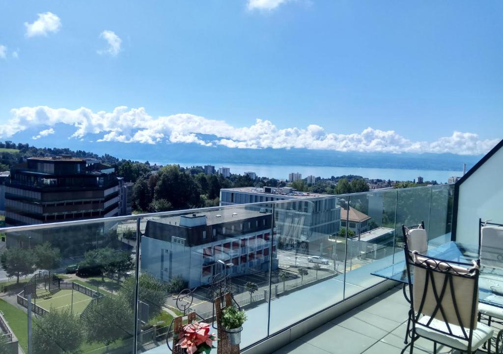 Lausanne Apartment | Swissart | Lake View