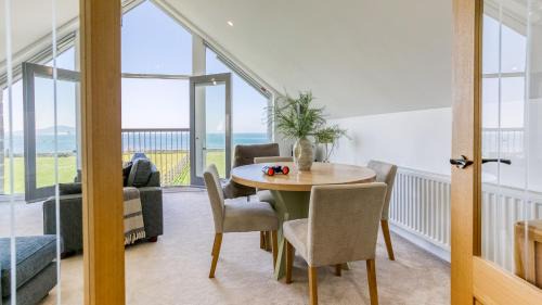 Llanfaethlu House | Swn y Mor Trefadog