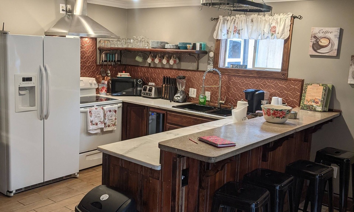 Sylvan Beach Apartment | Sylvan Beach Vacation Rental