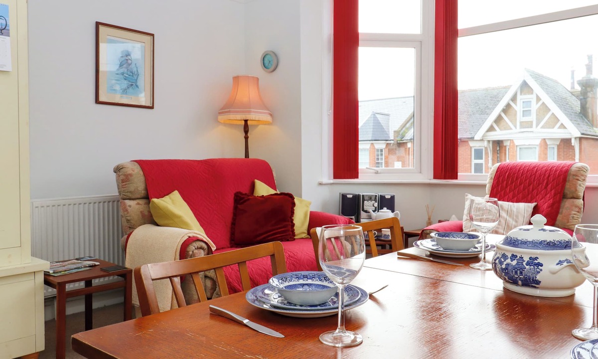 Bexhill-on-Sea Cottage | Sylvian