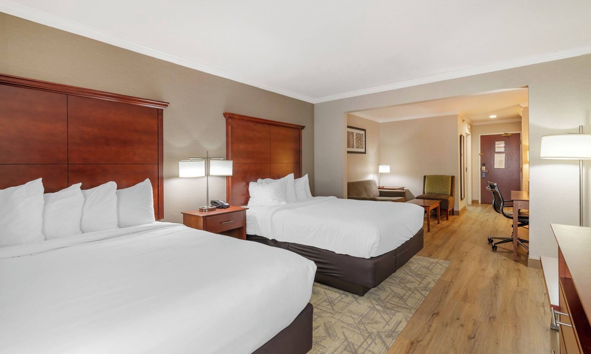 Liverpool Hotel | Syracuse Grand