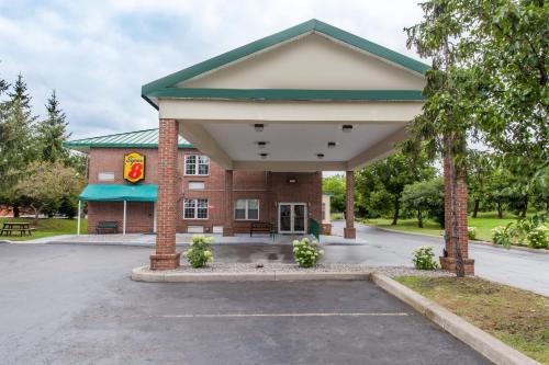 East Syracuse Hotel | Syracuse Inn