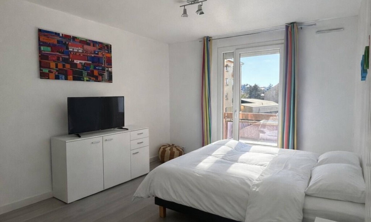 Rodez Apartment | T1 bis Proche Centre-ville, Campagne et Commodités