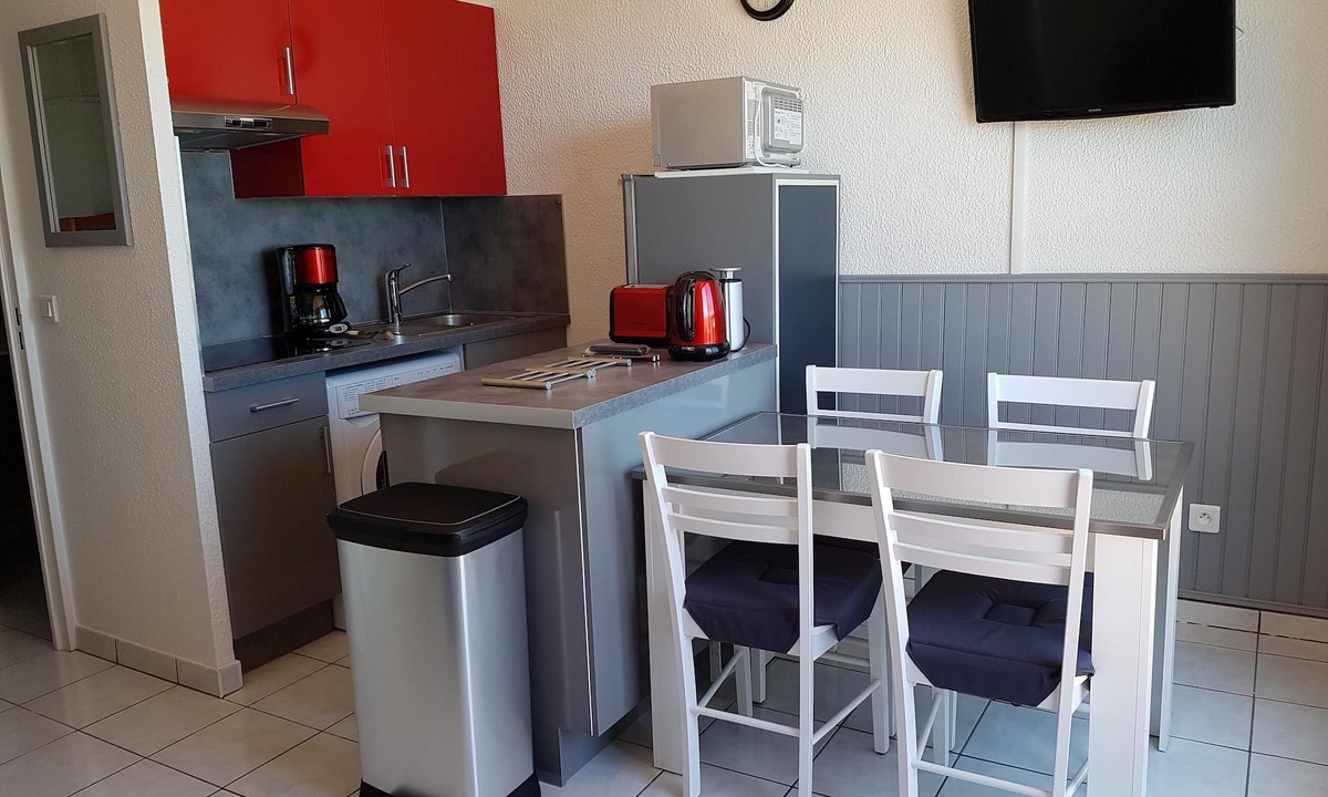 Le Port Apartment | T1 cabin CLIM-WIFI-HEART MARINA-EXCEPTIONAL VIEW-BEACH A 2MN-PRIVATE PARKING