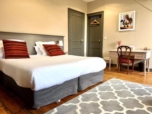 Centre Ville Apartment | T1 lumineux & cosy, vue Cathédrale, Amiens centre