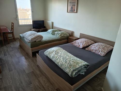 Tours Apartment | T1 TOURS NORD 38m2 - 4 couchages