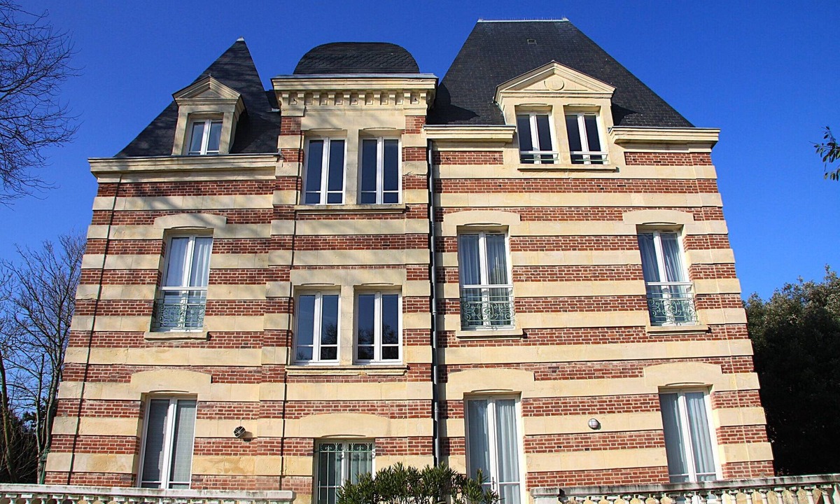 Cabourg Apartment | T2, 41 m2 Swimming pool, Wifi, 1 bdrm, 4 pers, 200m from the beach.