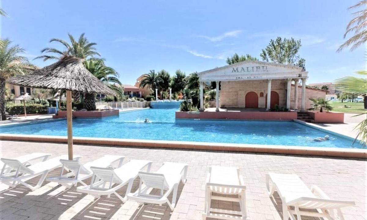 Les Hauts de Canet Apartment | T2 apartment with parking and swimming pool in the residence 5min from the beach