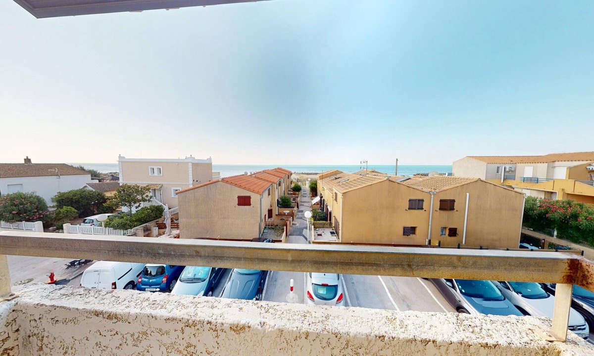 Frontignan Apartment | T2 Apartment in Frontignan-Beach with Terrace and Parking