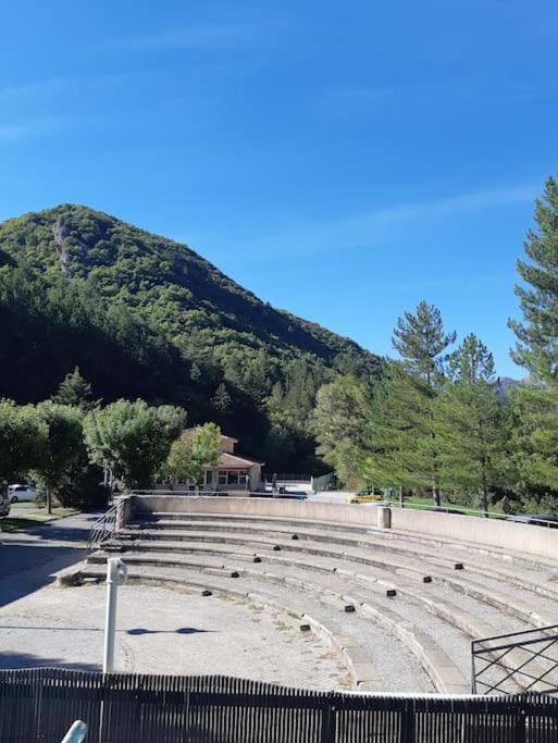 Digne-les-Bains Apartment | T2 au cœur de la nature de Digne