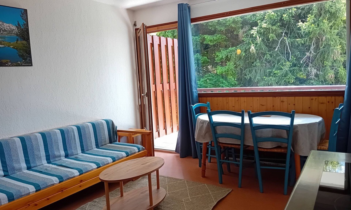 Saint-Lary-Soulan Apartment | T2 Cabin St Lary Village quiet 4/5 pers 33m2 (4 adults maximum)