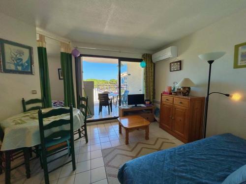 Plage d'Argeles Apartment | T2 Cabine Climatisé avec Parking à Argelès-sur-Mer - FR-1-388-231