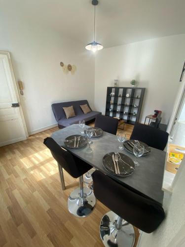 Downtown Angers Apartment | T2 - Cocon Coeur d'Angers - 4 personnes