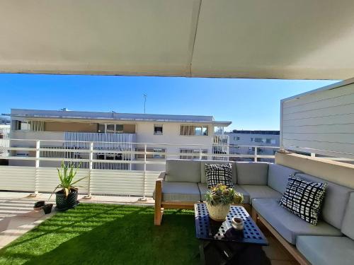 Saint-Martin Apartment | T2 confort proche centre & plages, parking, clim