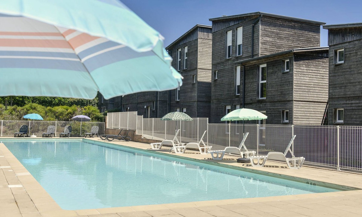 Montreal Condo | T2 de charme avec terrasse privée | Piscine