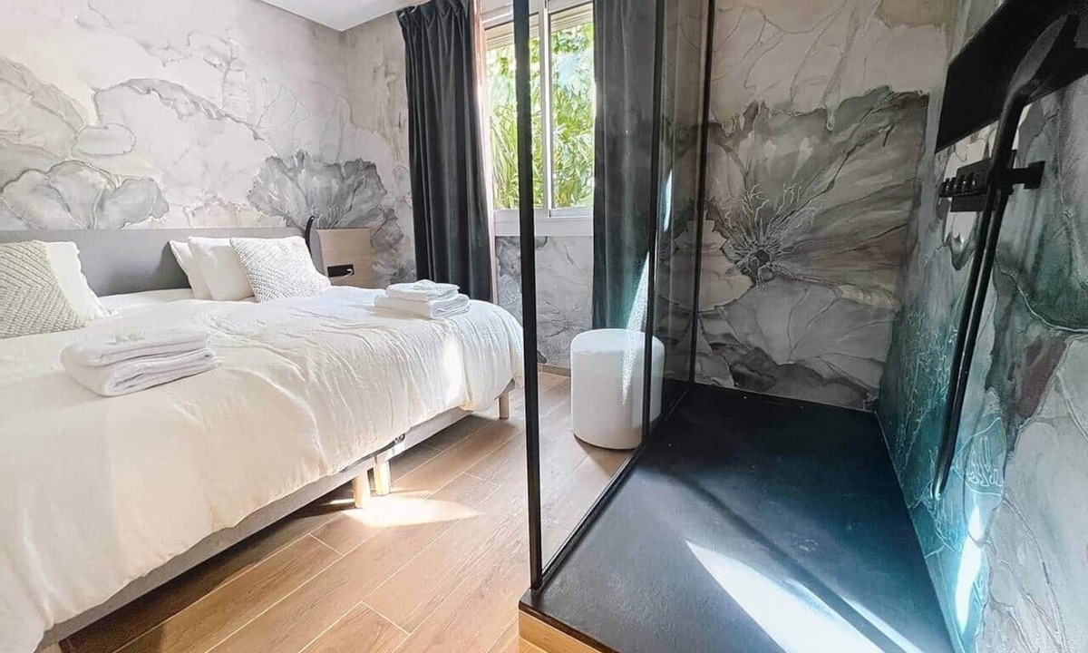Le Grand Large Apartment | T2 Luxury Canet Beach 50m - Romantic stay ❤️ Love room