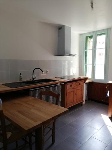 Prats-de-Mollo-la-Preste Apartment | T2 petite terrasse coeur de ville
