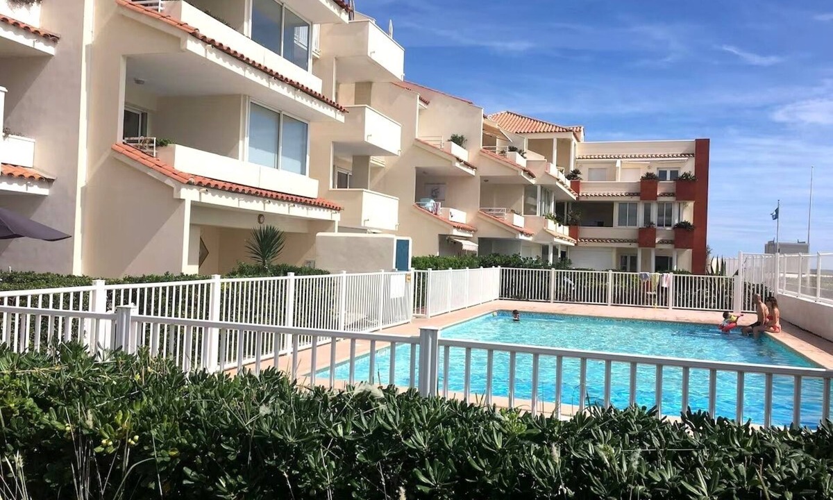 Malo-les-Bains Apartment | T2 sea view - direct beach access - swimming pool residence - parking - Frontignan-Plage