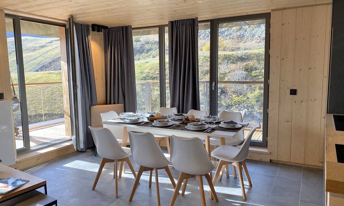 Piau Engaly Condo | T2 ski aux pieds, près du centre du village