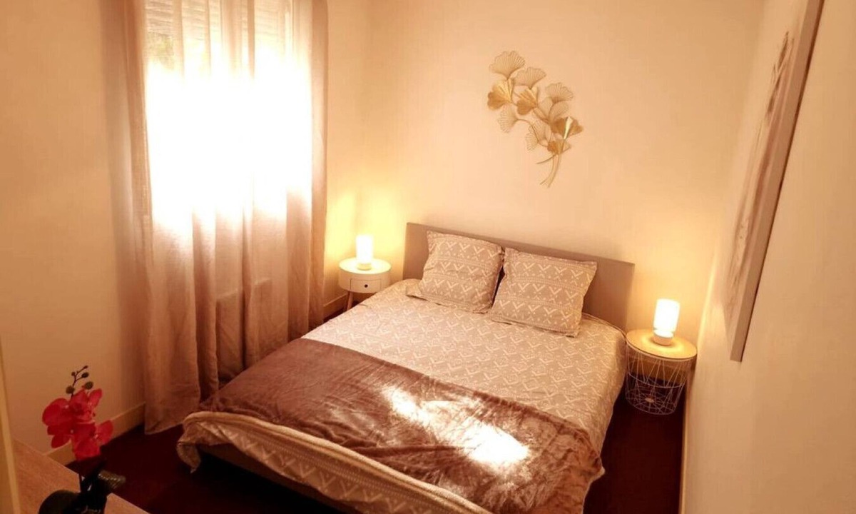 Evreux Apartment | T2 SPA Jaccuzi, véranda et Jardin Hyper Centre 5min Gare