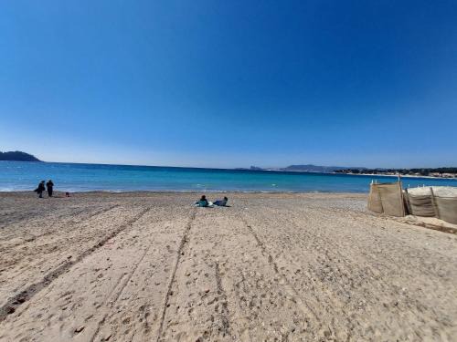 Les Lecques Apartment | T3 au bord de mer