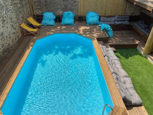 Homps Apartment | T3 bord canal du midi, piscine