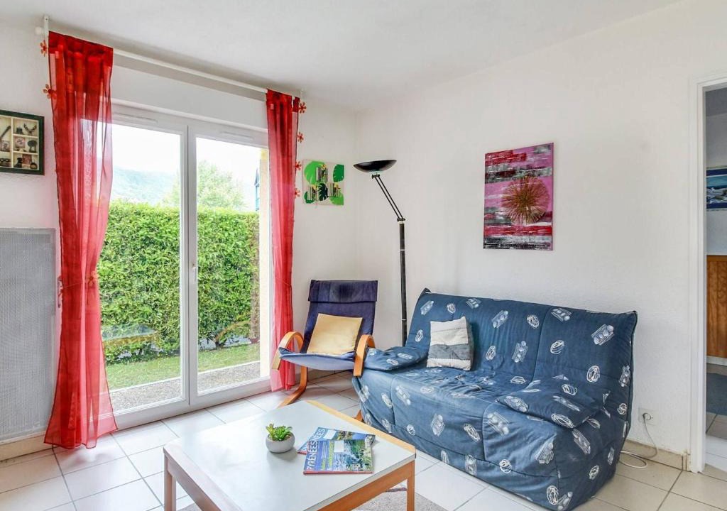 Esquieze-Sere Apartment | T3 calme 6 pers, terrasse, jardinet, proche commodités - FR-1-402-24