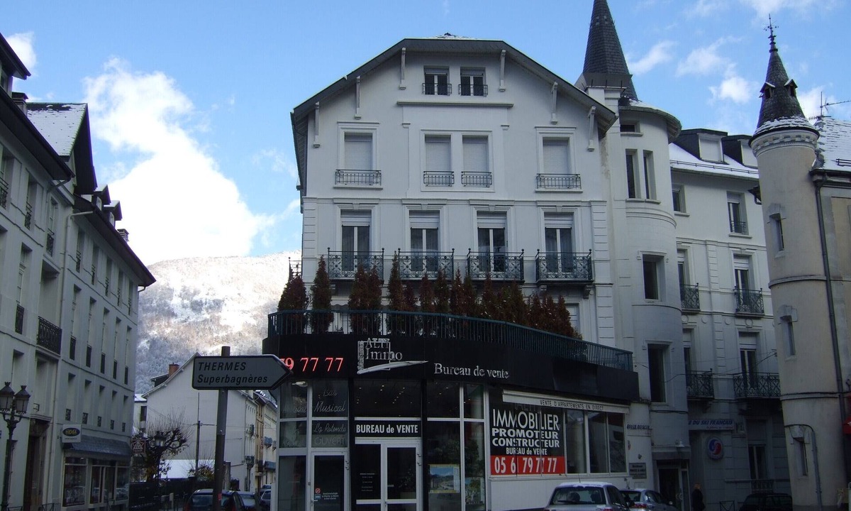 Bagneres-de-Luchon Apartment | T3 EXCEPTIONAL LOCATION SUMMER/WINTER!