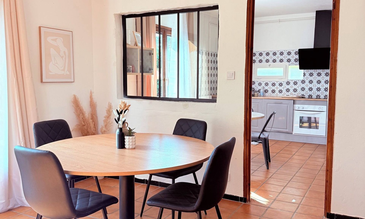 Cugnaux House | T3 family house, heated pool, large enclosed garden