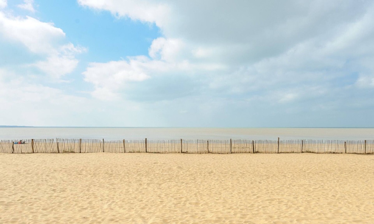 Quartier du Casino Apartment | T3 for 4 with balcony in Châtelaillon-Plage