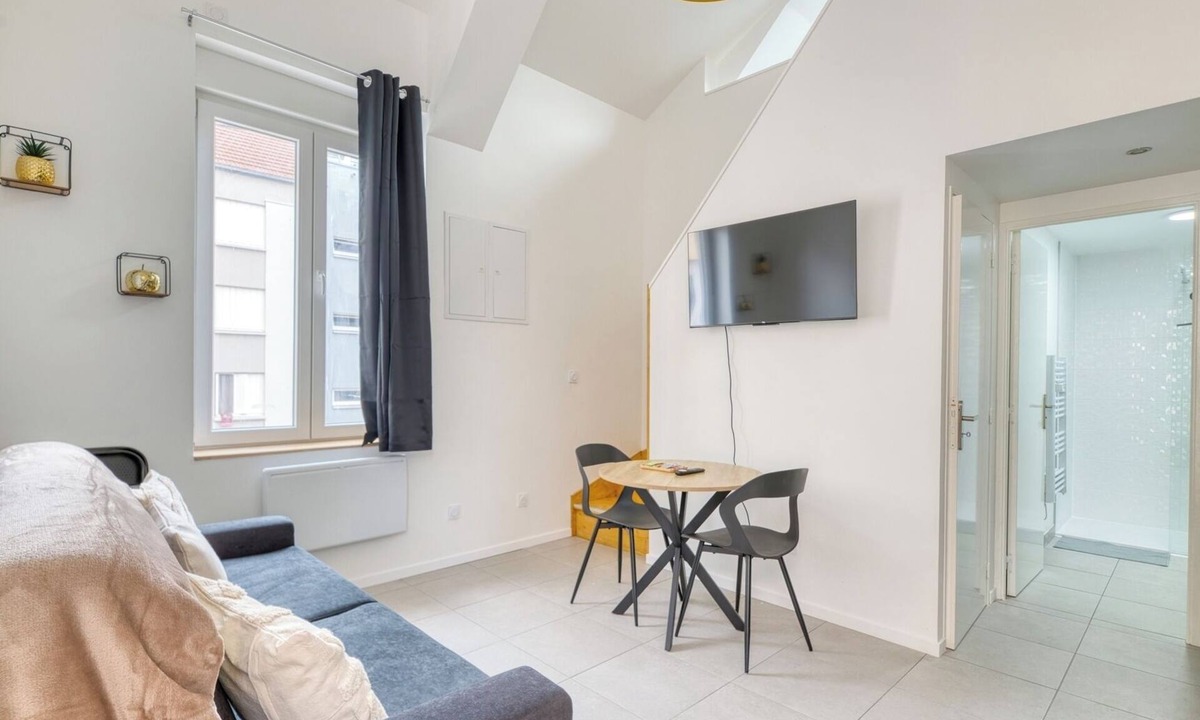 Les Poulettes Apartment | T3 for a getaway in Lyon