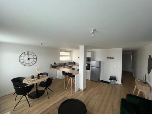 Orleans Apartment | T3 Orléans charmant avec parking centre-ville